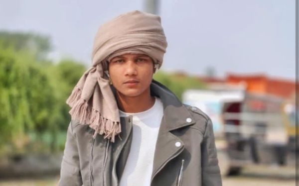 निमंत्रण में गए नौजवान की चाकू से वार कर हुई हत्या