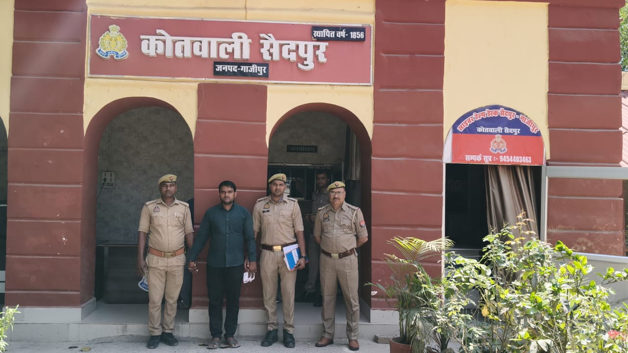 दहेज हत्या के मामले में पति गिरफ्तार 