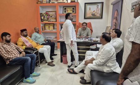 पीड़ित ब्लॉक प्रमुख हीरा सिंह ने MLC चंचल सिंह के दरबार में लगाई न्याय की गुहार,   राजनीतिक गलियारों में चर्चाएं तेज