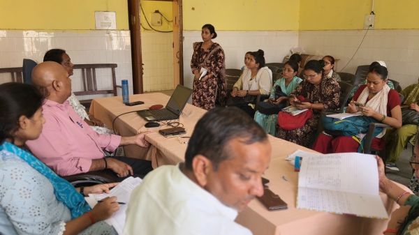 सैदपुर CHC के नए अधीक्षक का सख्त एक्शन: लापरवाही पर 2 CHO और 11 एएनएम का वेतन रोका, थमाया नोटिस