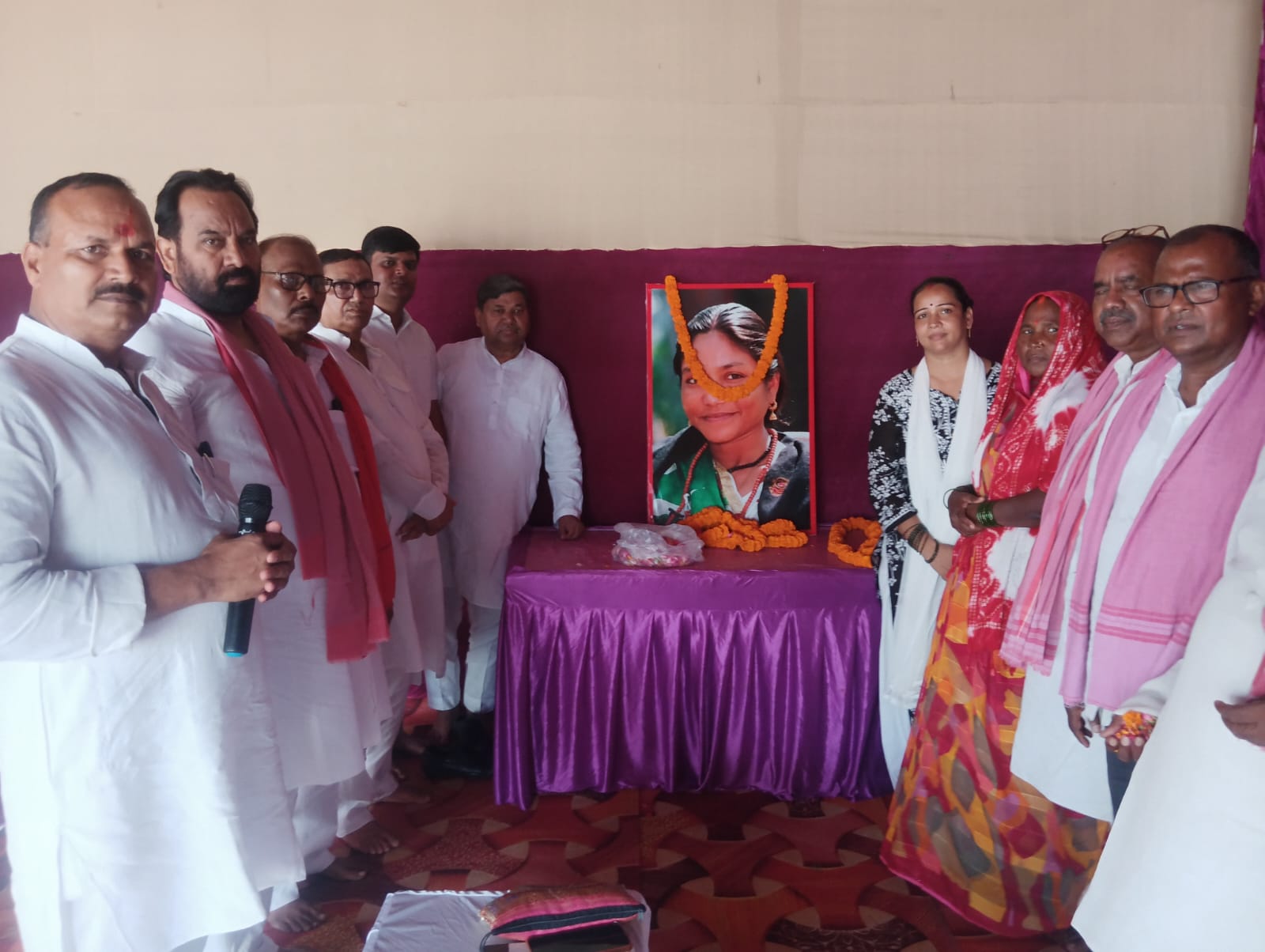 सैदपुर में वीरांगना फूलन देवी का जन्मोत्सव मनाया गया, कार्यकर्ताओं ने दी श्रद्धांजलि